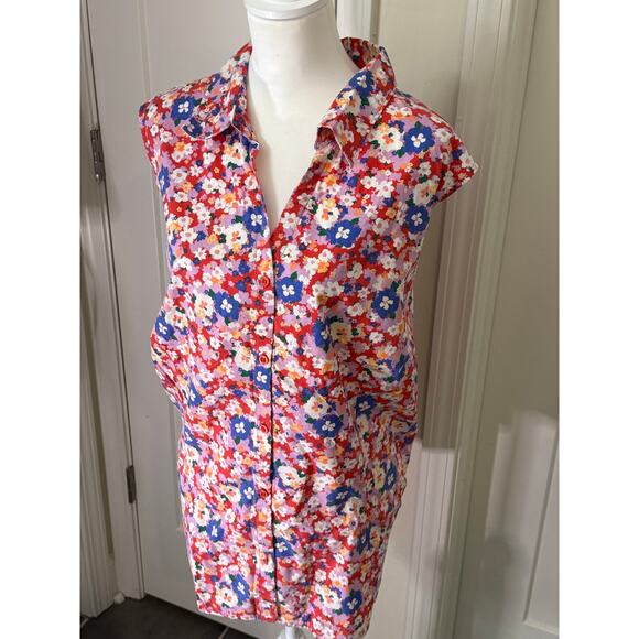 Basic Editions Red Floral Sleeveless Button-Up Top - 4X - Picture 2 of 5